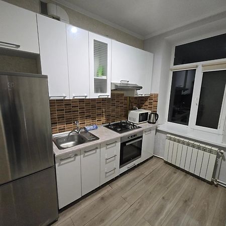 White New Apartments Ultracentral 2-Rooms In The Heart Kischinau Exterior foto